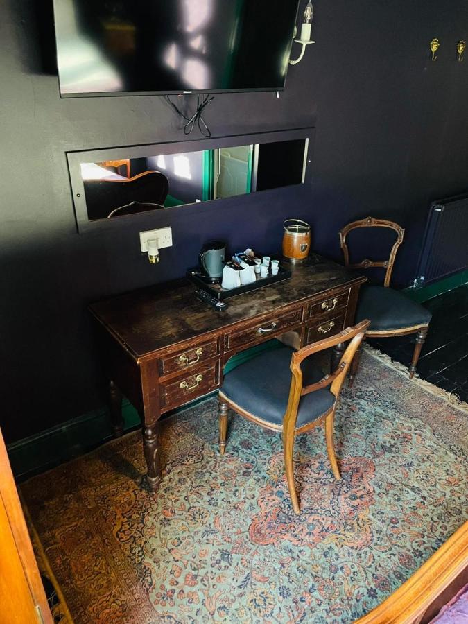Emerald Healing Centre - Hotel & Retreat Shanklin Extérieur photo